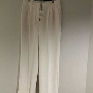 Aritzia Effortless Cream Pants size 8